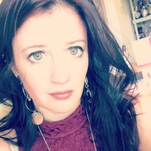 Meet your Posher, Kim